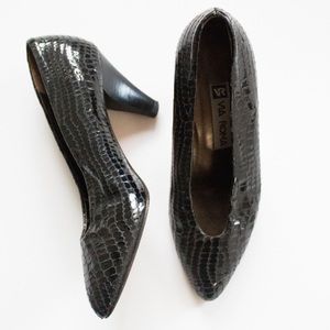 Via Roma | Vintage 80's/90's Leather Closed, Pointed Toe Pump Heels | Size 5.5